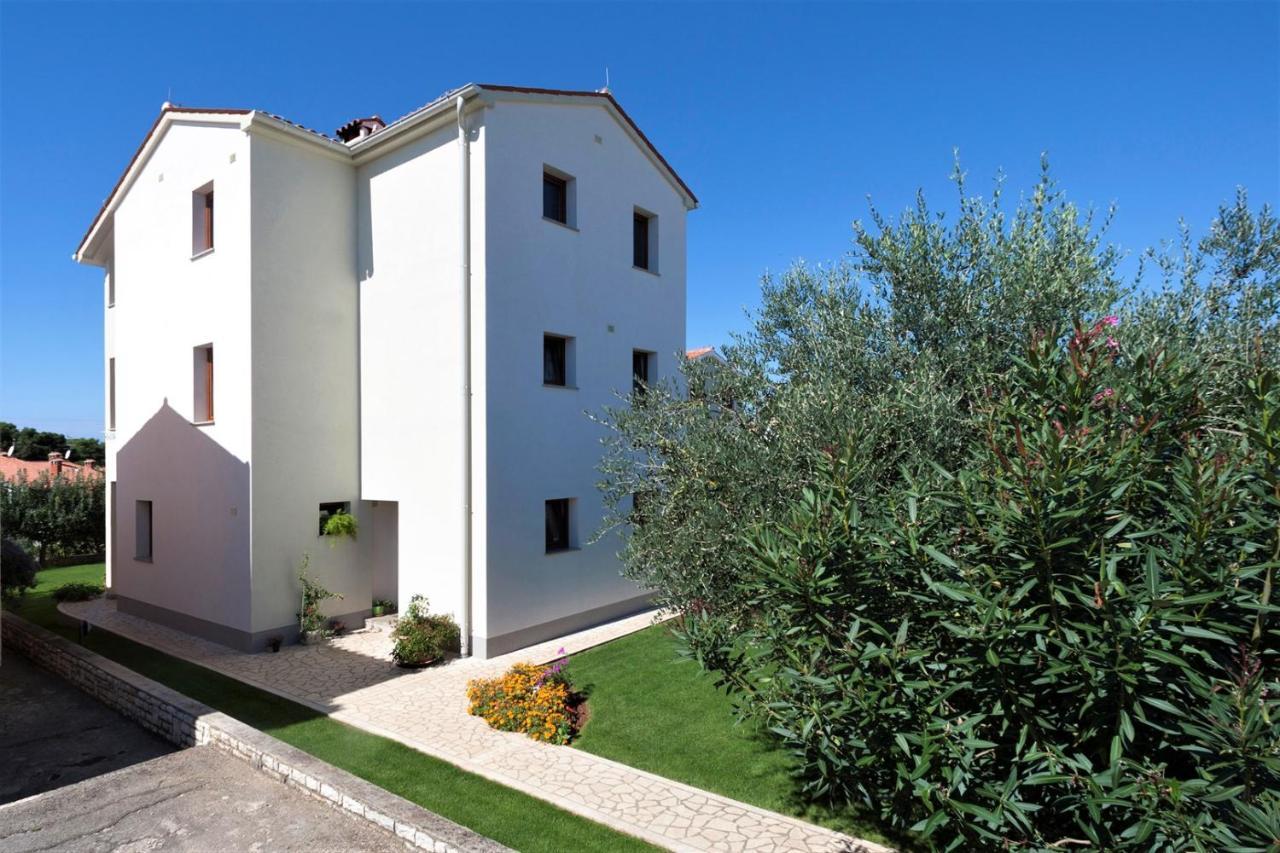 Apartments Beakovic Porec Exterior photo